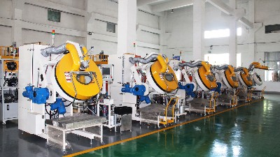 噴涂機生產(chǎn)廠家哪家好？蘇州安捷倫16年50多項專利可定制